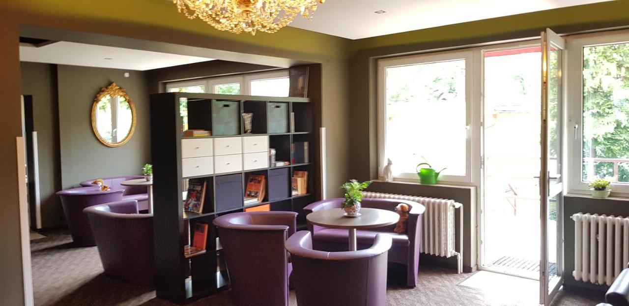Hotel M-Tourist Praga Zewnętrze zdjęcie
