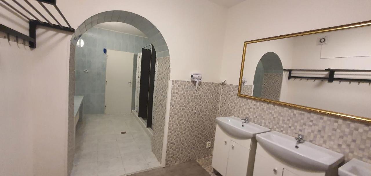 Hotel M-Tourist Praga Zewnętrze zdjęcie