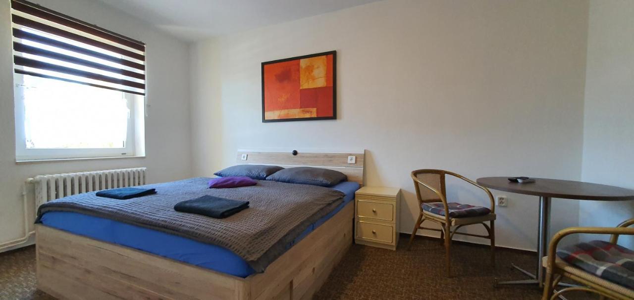 Hotel M-Tourist Praga Zewnętrze zdjęcie