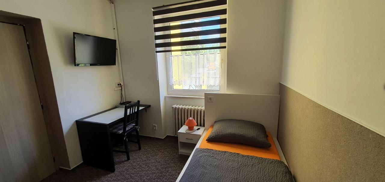Hotel M-Tourist Praga Zewnętrze zdjęcie