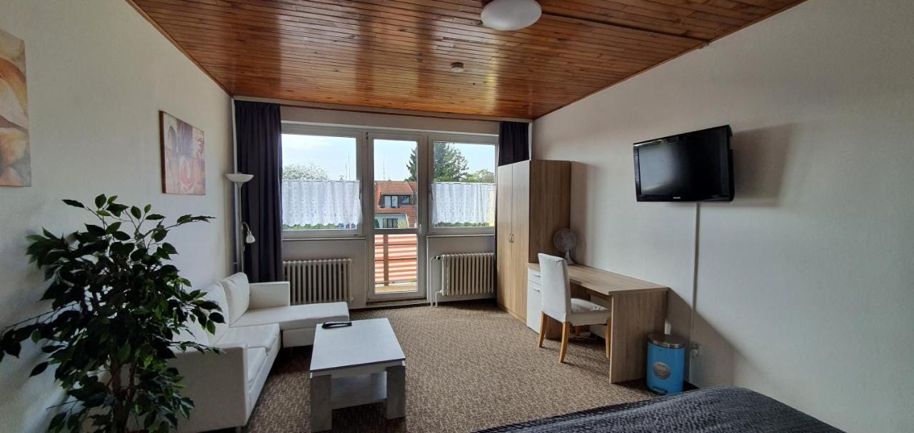 Hotel M-Tourist Praga Zewnętrze zdjęcie